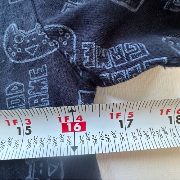 Old Navy navy ‘game time’‎ short sleeve shirt boys large 10-12 game remote print - Picture 5 of 8